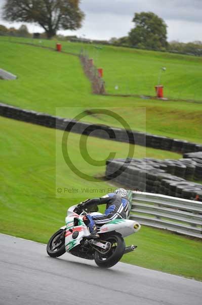 Motorcycle action photographs;Trackday digital images;event digital images;eventdigitalimages;no limits trackday;oulton park;oulton park circuit cheshire;oulton park photographs;peter wileman photography;trackday;trackday photos