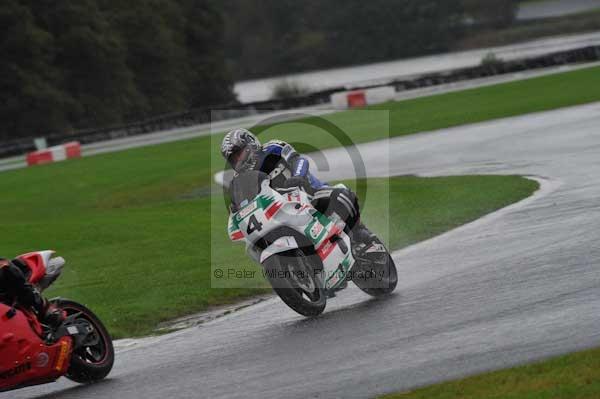 Motorcycle action photographs;Trackday digital images;event digital images;eventdigitalimages;no limits trackday;oulton park;oulton park circuit cheshire;oulton park photographs;peter wileman photography;trackday;trackday photos