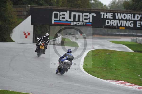 Motorcycle action photographs;Trackday digital images;event digital images;eventdigitalimages;no limits trackday;oulton park;oulton park circuit cheshire;oulton park photographs;peter wileman photography;trackday;trackday photos