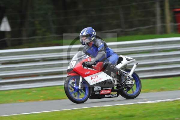 Motorcycle action photographs;Trackday digital images;event digital images;eventdigitalimages;no limits trackday;oulton park;oulton park circuit cheshire;oulton park photographs;peter wileman photography;trackday;trackday photos