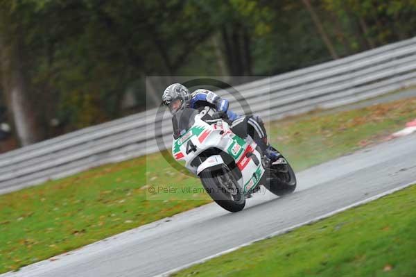 Motorcycle action photographs;Trackday digital images;event digital images;eventdigitalimages;no limits trackday;oulton park;oulton park circuit cheshire;oulton park photographs;peter wileman photography;trackday;trackday photos