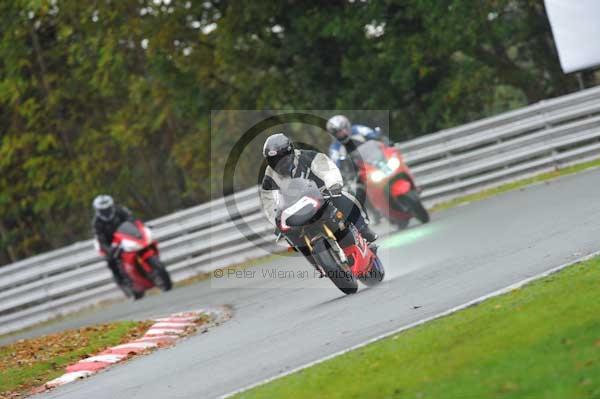 Motorcycle action photographs;Trackday digital images;event digital images;eventdigitalimages;no limits trackday;oulton park;oulton park circuit cheshire;oulton park photographs;peter wileman photography;trackday;trackday photos
