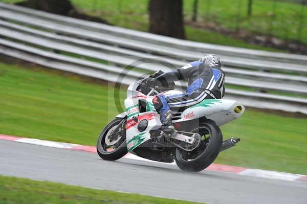 Motorcycle action photographs;Trackday digital images;event digital images;eventdigitalimages;no limits trackday;oulton park;oulton park circuit cheshire;oulton park photographs;peter wileman photography;trackday;trackday photos