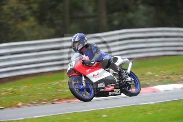 Motorcycle action photographs;Trackday digital images;event digital images;eventdigitalimages;no limits trackday;oulton park;oulton park circuit cheshire;oulton park photographs;peter wileman photography;trackday;trackday photos
