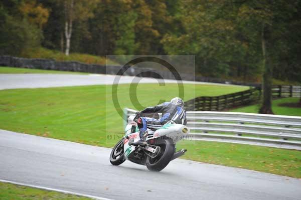 Motorcycle action photographs;Trackday digital images;event digital images;eventdigitalimages;no limits trackday;oulton park;oulton park circuit cheshire;oulton park photographs;peter wileman photography;trackday;trackday photos