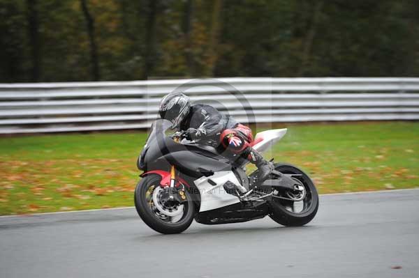 Motorcycle action photographs;Trackday digital images;event digital images;eventdigitalimages;no limits trackday;oulton park;oulton park circuit cheshire;oulton park photographs;peter wileman photography;trackday;trackday photos