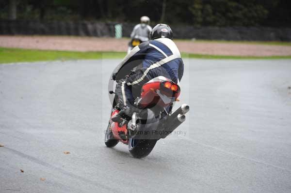 Motorcycle action photographs;Trackday digital images;event digital images;eventdigitalimages;no limits trackday;oulton park;oulton park circuit cheshire;oulton park photographs;peter wileman photography;trackday;trackday photos