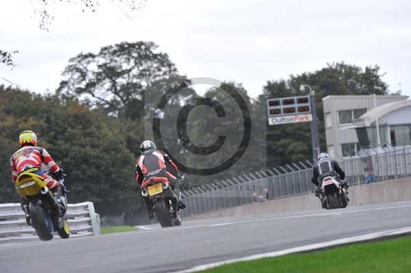 Motorcycle action photographs;Trackday digital images;event digital images;eventdigitalimages;no limits trackday;oulton park;oulton park circuit cheshire;oulton park photographs;peter wileman photography;trackday;trackday photos