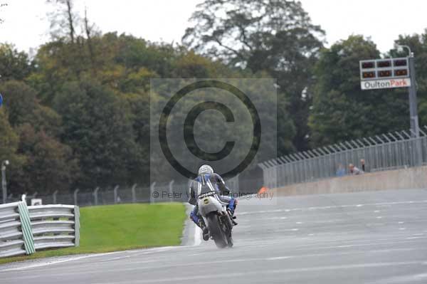 Motorcycle action photographs;Trackday digital images;event digital images;eventdigitalimages;no limits trackday;oulton park;oulton park circuit cheshire;oulton park photographs;peter wileman photography;trackday;trackday photos