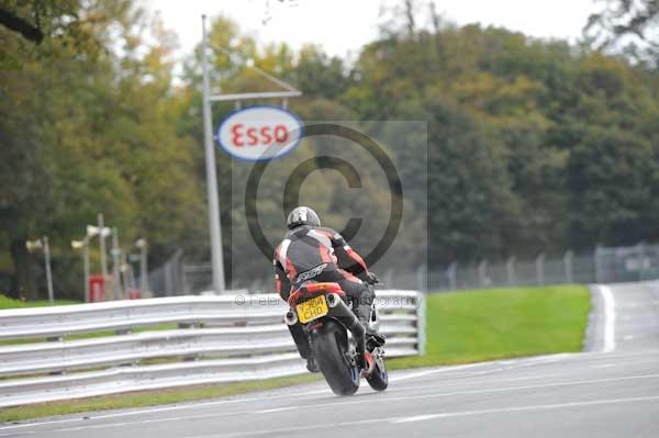 Motorcycle action photographs;Trackday digital images;event digital images;eventdigitalimages;no limits trackday;oulton park;oulton park circuit cheshire;oulton park photographs;peter wileman photography;trackday;trackday photos