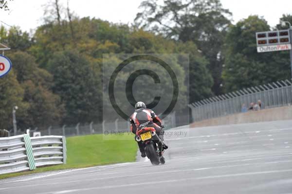 Motorcycle action photographs;Trackday digital images;event digital images;eventdigitalimages;no limits trackday;oulton park;oulton park circuit cheshire;oulton park photographs;peter wileman photography;trackday;trackday photos