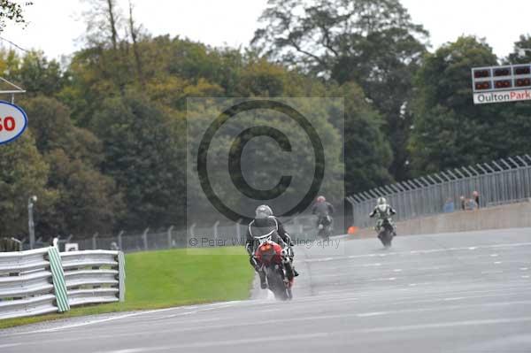 Motorcycle action photographs;Trackday digital images;event digital images;eventdigitalimages;no limits trackday;oulton park;oulton park circuit cheshire;oulton park photographs;peter wileman photography;trackday;trackday photos