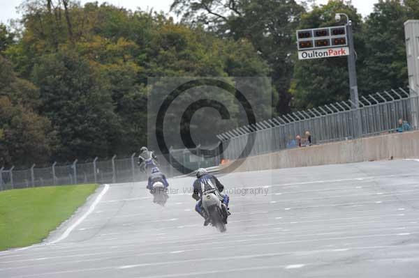 Motorcycle action photographs;Trackday digital images;event digital images;eventdigitalimages;no limits trackday;oulton park;oulton park circuit cheshire;oulton park photographs;peter wileman photography;trackday;trackday photos