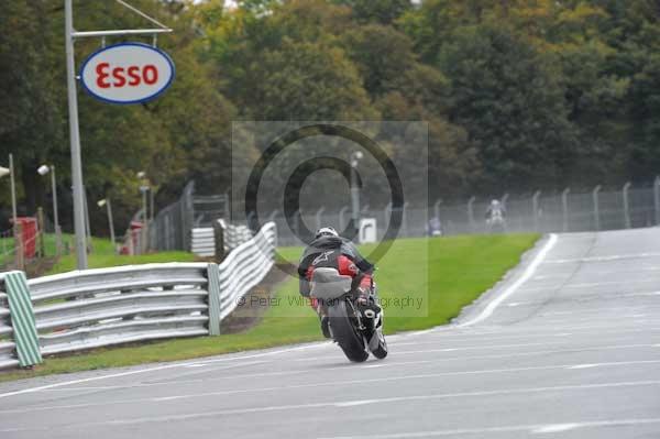Motorcycle action photographs;Trackday digital images;event digital images;eventdigitalimages;no limits trackday;oulton park;oulton park circuit cheshire;oulton park photographs;peter wileman photography;trackday;trackday photos