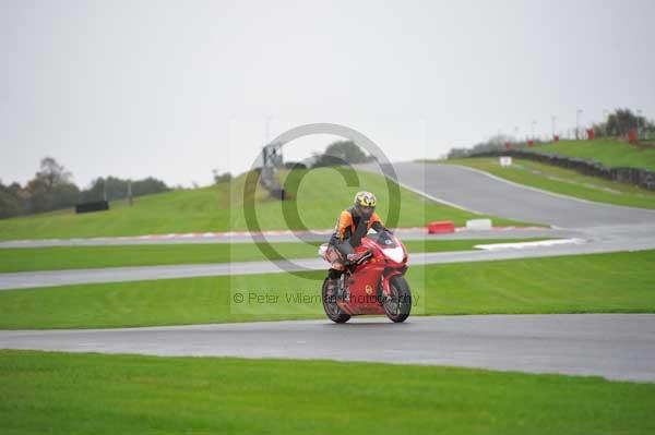 Motorcycle action photographs;Trackday digital images;event digital images;eventdigitalimages;no limits trackday;oulton park;oulton park circuit cheshire;oulton park photographs;peter wileman photography;trackday;trackday photos