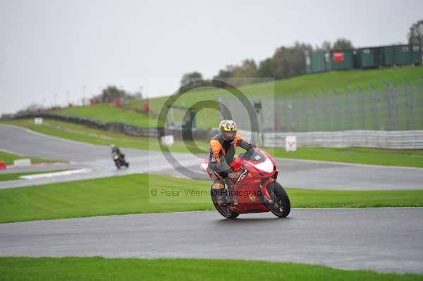 Motorcycle action photographs;Trackday digital images;event digital images;eventdigitalimages;no limits trackday;oulton park;oulton park circuit cheshire;oulton park photographs;peter wileman photography;trackday;trackday photos
