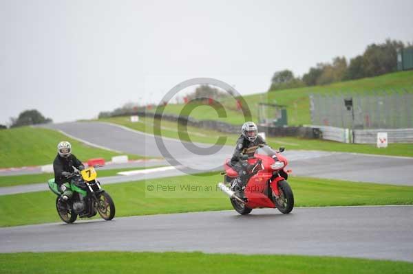 Motorcycle action photographs;Trackday digital images;event digital images;eventdigitalimages;no limits trackday;oulton park;oulton park circuit cheshire;oulton park photographs;peter wileman photography;trackday;trackday photos
