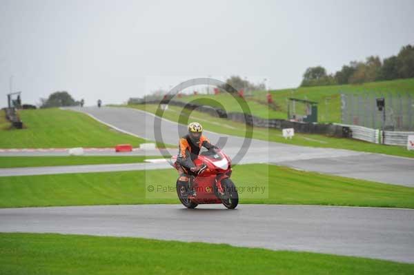 Motorcycle action photographs;Trackday digital images;event digital images;eventdigitalimages;no limits trackday;oulton park;oulton park circuit cheshire;oulton park photographs;peter wileman photography;trackday;trackday photos