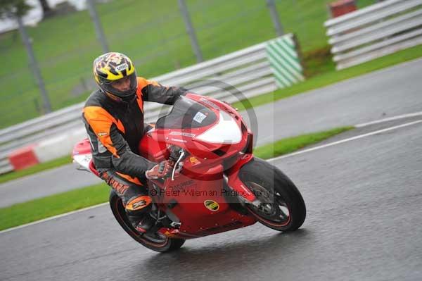 Motorcycle action photographs;Trackday digital images;event digital images;eventdigitalimages;no limits trackday;oulton park;oulton park circuit cheshire;oulton park photographs;peter wileman photography;trackday;trackday photos