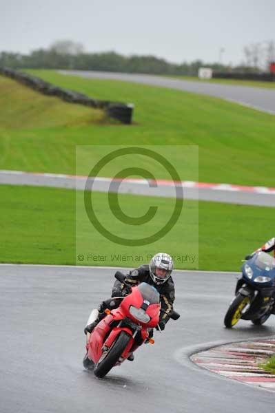 Motorcycle action photographs;Trackday digital images;event digital images;eventdigitalimages;no limits trackday;oulton park;oulton park circuit cheshire;oulton park photographs;peter wileman photography;trackday;trackday photos