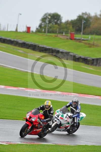 Motorcycle action photographs;Trackday digital images;event digital images;eventdigitalimages;no limits trackday;oulton park;oulton park circuit cheshire;oulton park photographs;peter wileman photography;trackday;trackday photos