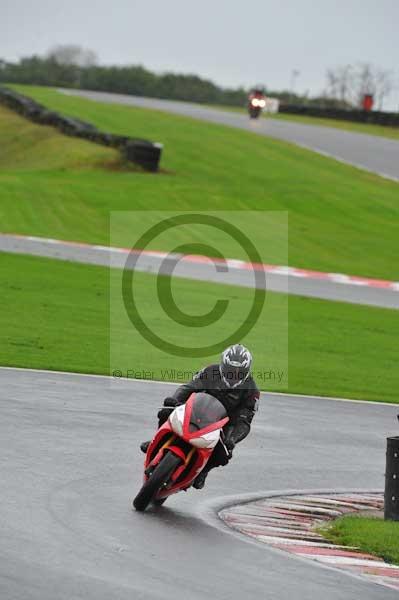 Motorcycle action photographs;Trackday digital images;event digital images;eventdigitalimages;no limits trackday;oulton park;oulton park circuit cheshire;oulton park photographs;peter wileman photography;trackday;trackday photos