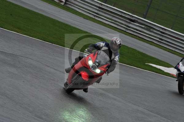 Motorcycle action photographs;Trackday digital images;event digital images;eventdigitalimages;no limits trackday;oulton park;oulton park circuit cheshire;oulton park photographs;peter wileman photography;trackday;trackday photos