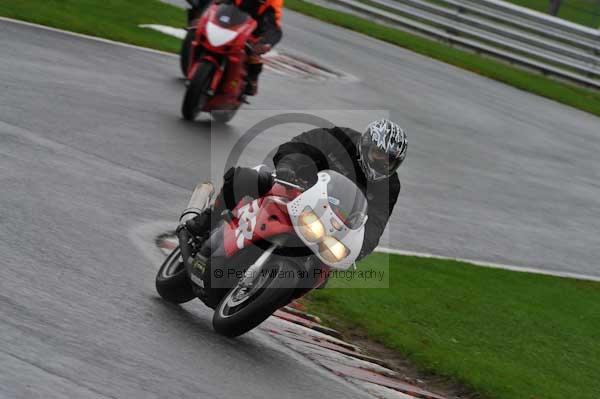 Motorcycle action photographs;Trackday digital images;event digital images;eventdigitalimages;no limits trackday;oulton park;oulton park circuit cheshire;oulton park photographs;peter wileman photography;trackday;trackday photos