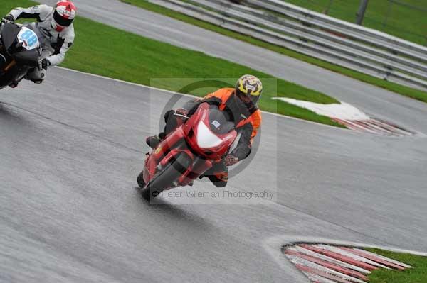 Motorcycle action photographs;Trackday digital images;event digital images;eventdigitalimages;no limits trackday;oulton park;oulton park circuit cheshire;oulton park photographs;peter wileman photography;trackday;trackday photos