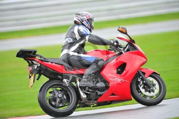 Motorcycle action photographs;Trackday digital images;event digital images;eventdigitalimages;no limits trackday;oulton park;oulton park circuit cheshire;oulton park photographs;peter wileman photography;trackday;trackday photos