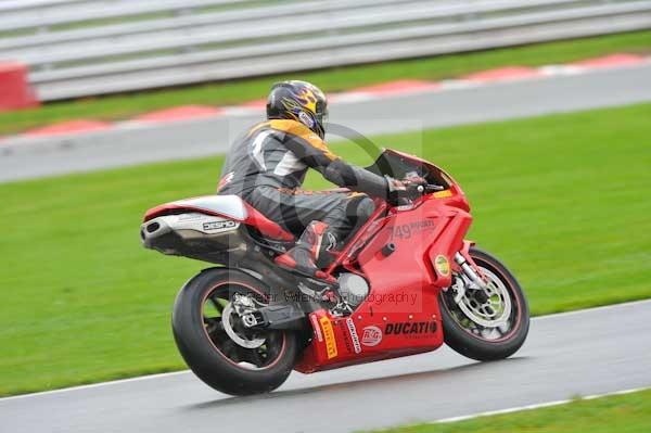 Motorcycle action photographs;Trackday digital images;event digital images;eventdigitalimages;no limits trackday;oulton park;oulton park circuit cheshire;oulton park photographs;peter wileman photography;trackday;trackday photos