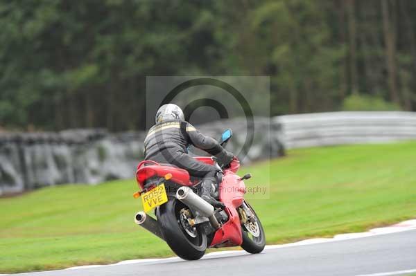 Motorcycle action photographs;Trackday digital images;event digital images;eventdigitalimages;no limits trackday;oulton park;oulton park circuit cheshire;oulton park photographs;peter wileman photography;trackday;trackday photos
