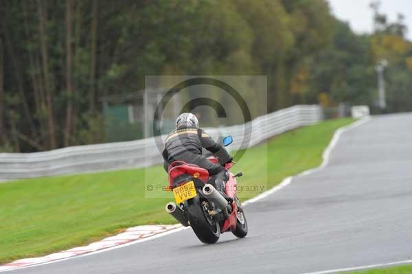 Motorcycle action photographs;Trackday digital images;event digital images;eventdigitalimages;no limits trackday;oulton park;oulton park circuit cheshire;oulton park photographs;peter wileman photography;trackday;trackday photos