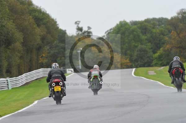 Motorcycle action photographs;Trackday digital images;event digital images;eventdigitalimages;no limits trackday;oulton park;oulton park circuit cheshire;oulton park photographs;peter wileman photography;trackday;trackday photos