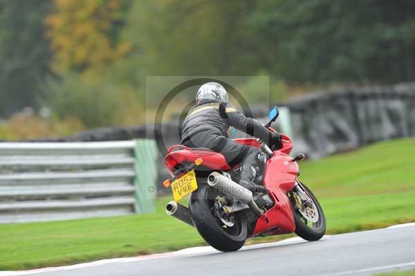 Motorcycle action photographs;Trackday digital images;event digital images;eventdigitalimages;no limits trackday;oulton park;oulton park circuit cheshire;oulton park photographs;peter wileman photography;trackday;trackday photos