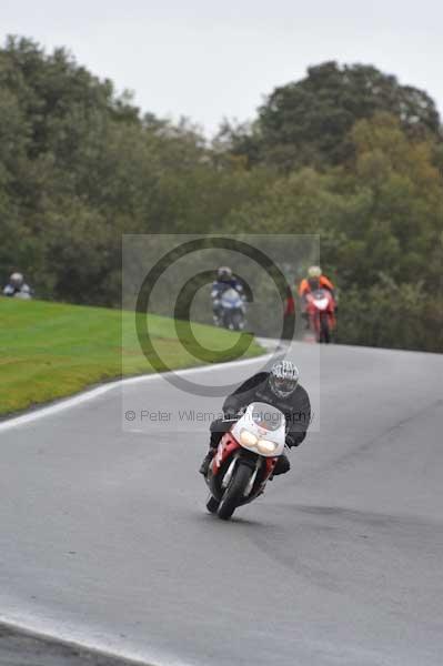 Motorcycle action photographs;Trackday digital images;event digital images;eventdigitalimages;no limits trackday;oulton park;oulton park circuit cheshire;oulton park photographs;peter wileman photography;trackday;trackday photos