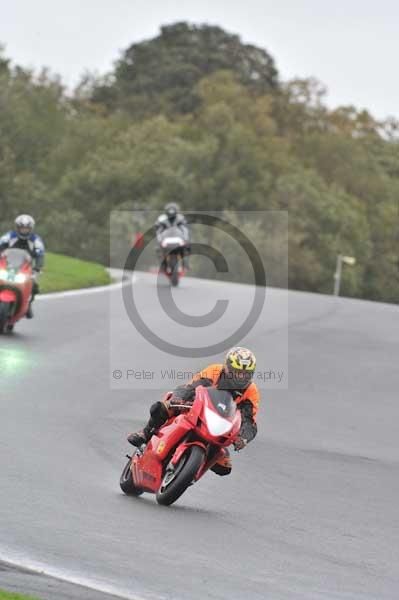 Motorcycle action photographs;Trackday digital images;event digital images;eventdigitalimages;no limits trackday;oulton park;oulton park circuit cheshire;oulton park photographs;peter wileman photography;trackday;trackday photos