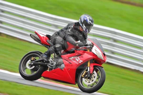 Motorcycle action photographs;Trackday digital images;event digital images;eventdigitalimages;no limits trackday;oulton park;oulton park circuit cheshire;oulton park photographs;peter wileman photography;trackday;trackday photos
