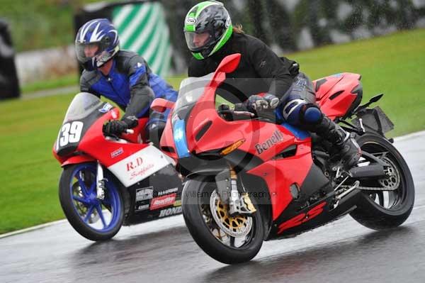 Motorcycle action photographs;Trackday digital images;event digital images;eventdigitalimages;no limits trackday;oulton park;oulton park circuit cheshire;oulton park photographs;peter wileman photography;trackday;trackday photos