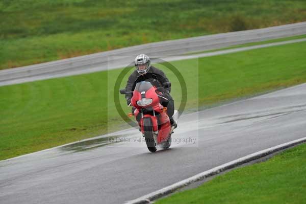 Motorcycle action photographs;Trackday digital images;event digital images;eventdigitalimages;no limits trackday;oulton park;oulton park circuit cheshire;oulton park photographs;peter wileman photography;trackday;trackday photos