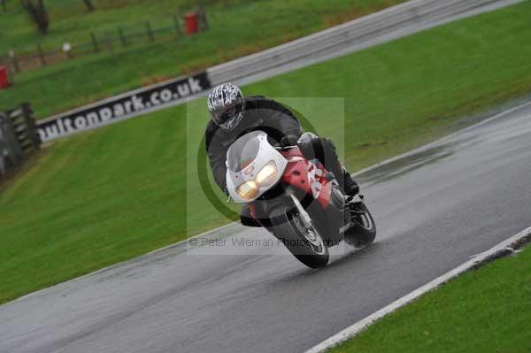 Motorcycle action photographs;Trackday digital images;event digital images;eventdigitalimages;no limits trackday;oulton park;oulton park circuit cheshire;oulton park photographs;peter wileman photography;trackday;trackday photos