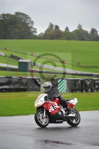 Motorcycle action photographs;Trackday digital images;event digital images;eventdigitalimages;no limits trackday;oulton park;oulton park circuit cheshire;oulton park photographs;peter wileman photography;trackday;trackday photos