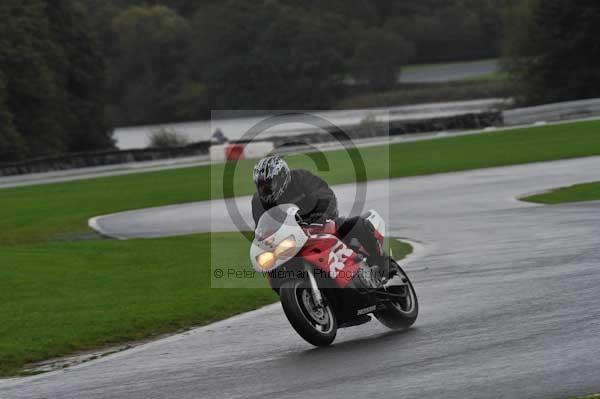 Motorcycle action photographs;Trackday digital images;event digital images;eventdigitalimages;no limits trackday;oulton park;oulton park circuit cheshire;oulton park photographs;peter wileman photography;trackday;trackday photos