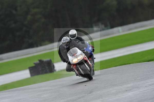 Motorcycle action photographs;Trackday digital images;event digital images;eventdigitalimages;no limits trackday;oulton park;oulton park circuit cheshire;oulton park photographs;peter wileman photography;trackday;trackday photos