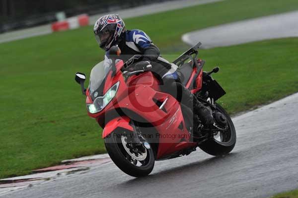 Motorcycle action photographs;Trackday digital images;event digital images;eventdigitalimages;no limits trackday;oulton park;oulton park circuit cheshire;oulton park photographs;peter wileman photography;trackday;trackday photos