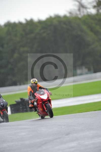 Motorcycle action photographs;Trackday digital images;event digital images;eventdigitalimages;no limits trackday;oulton park;oulton park circuit cheshire;oulton park photographs;peter wileman photography;trackday;trackday photos