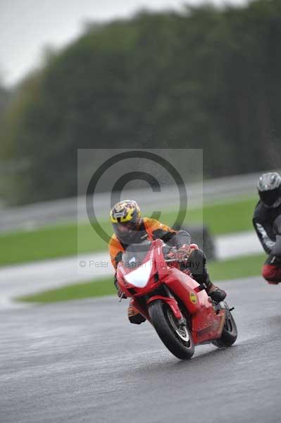 Motorcycle action photographs;Trackday digital images;event digital images;eventdigitalimages;no limits trackday;oulton park;oulton park circuit cheshire;oulton park photographs;peter wileman photography;trackday;trackday photos