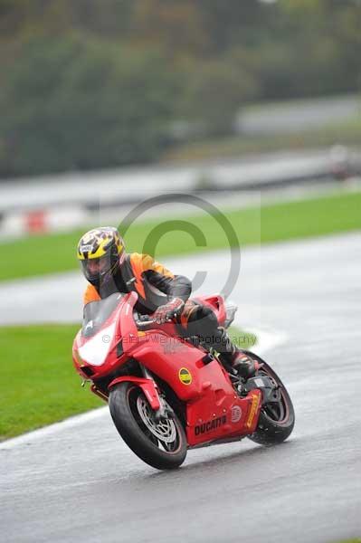 Motorcycle action photographs;Trackday digital images;event digital images;eventdigitalimages;no limits trackday;oulton park;oulton park circuit cheshire;oulton park photographs;peter wileman photography;trackday;trackday photos