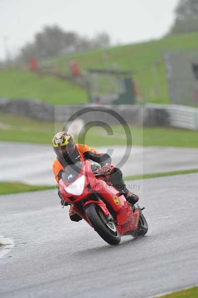 Motorcycle action photographs;Trackday digital images;event digital images;eventdigitalimages;no limits trackday;oulton park;oulton park circuit cheshire;oulton park photographs;peter wileman photography;trackday;trackday photos
