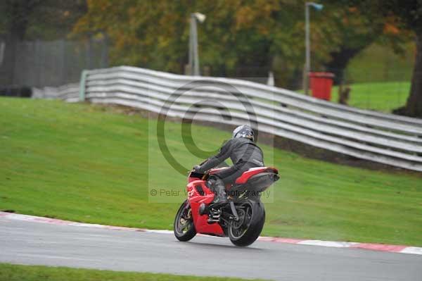 Motorcycle action photographs;Trackday digital images;event digital images;eventdigitalimages;no limits trackday;oulton park;oulton park circuit cheshire;oulton park photographs;peter wileman photography;trackday;trackday photos